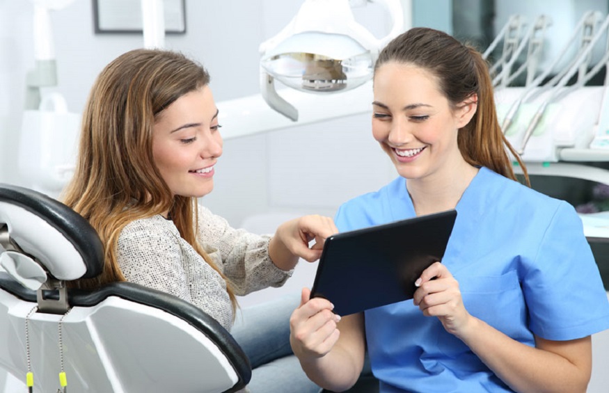 What are the best ways to find a reputable dental clinic?